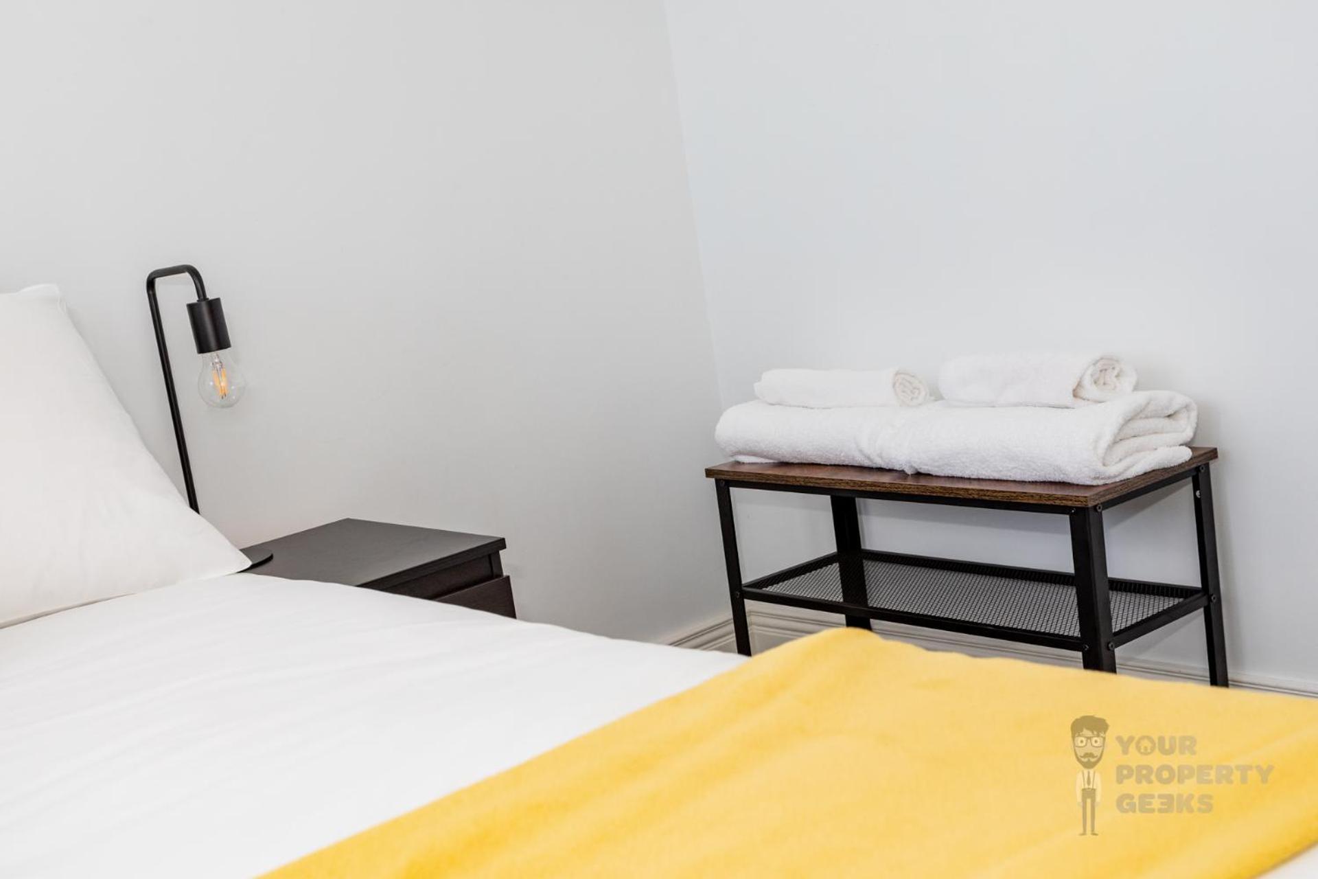 Attic Style 2 Bed Duplex Apartment With Rooftop Patio Белфаст Экстерьер фото