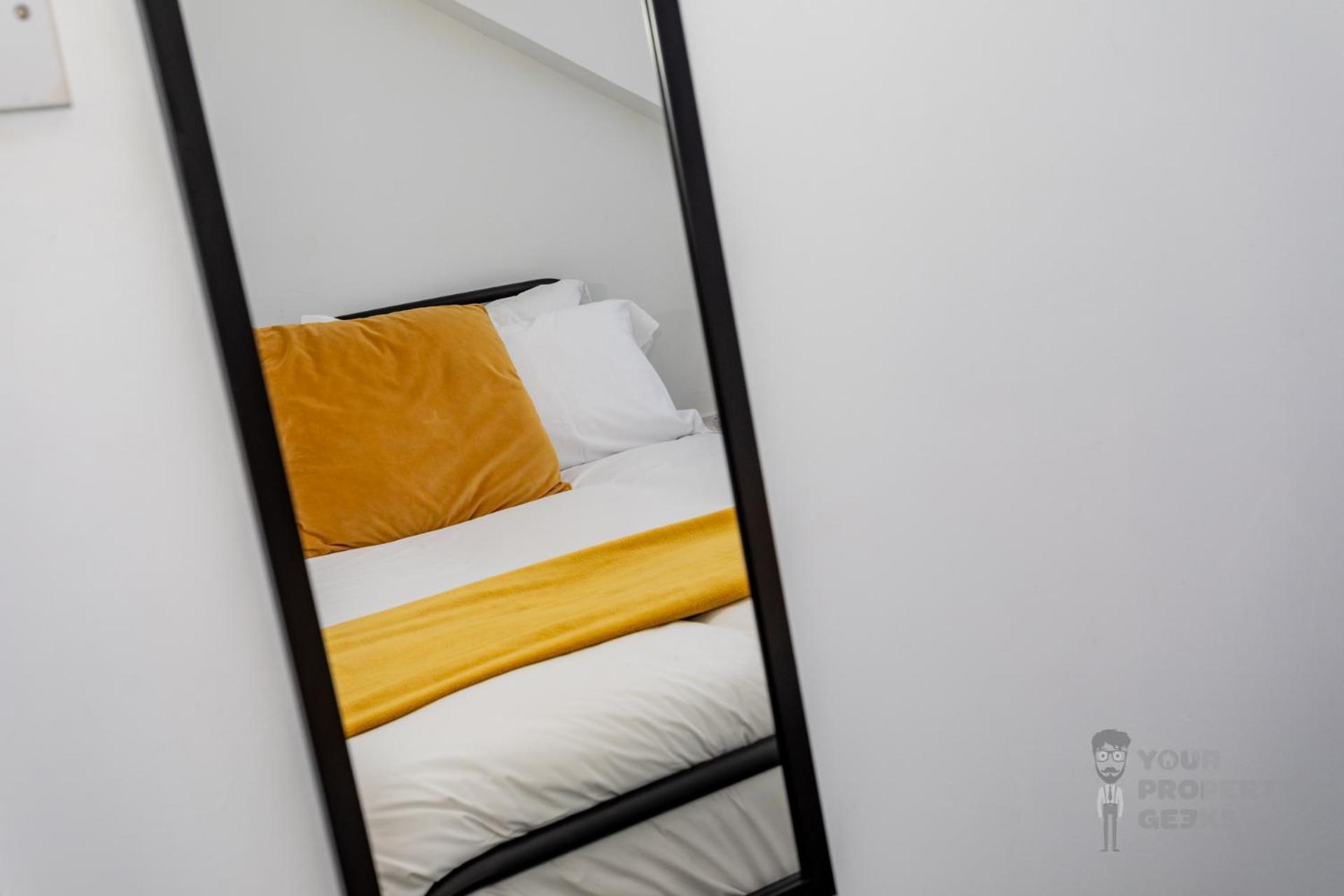 Attic Style 2 Bed Duplex Apartment With Rooftop Patio Белфаст Экстерьер фото