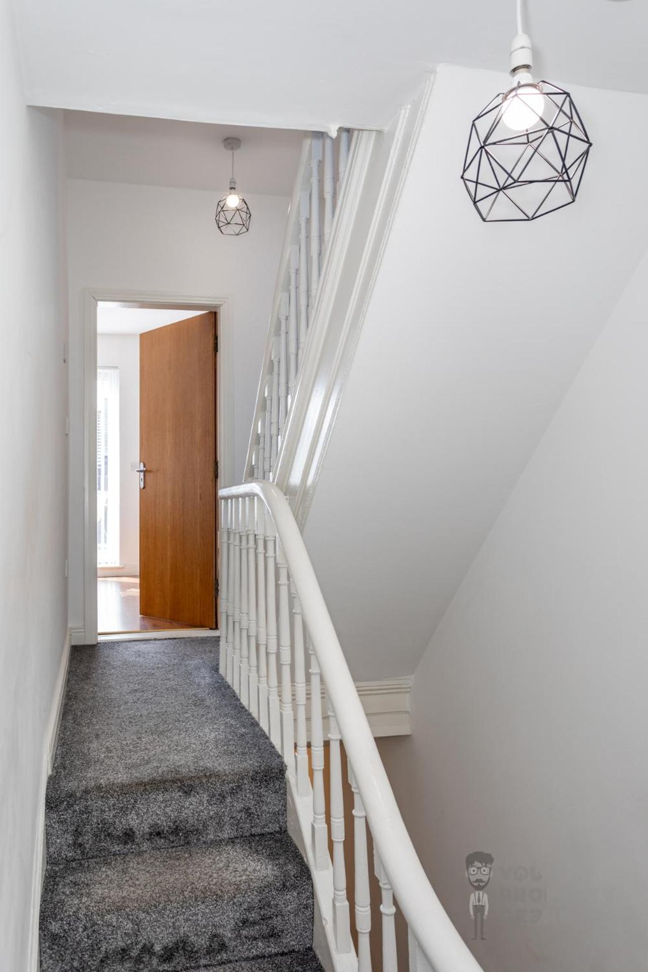 Attic Style 2 Bed Duplex Apartment With Rooftop Patio Белфаст Экстерьер фото