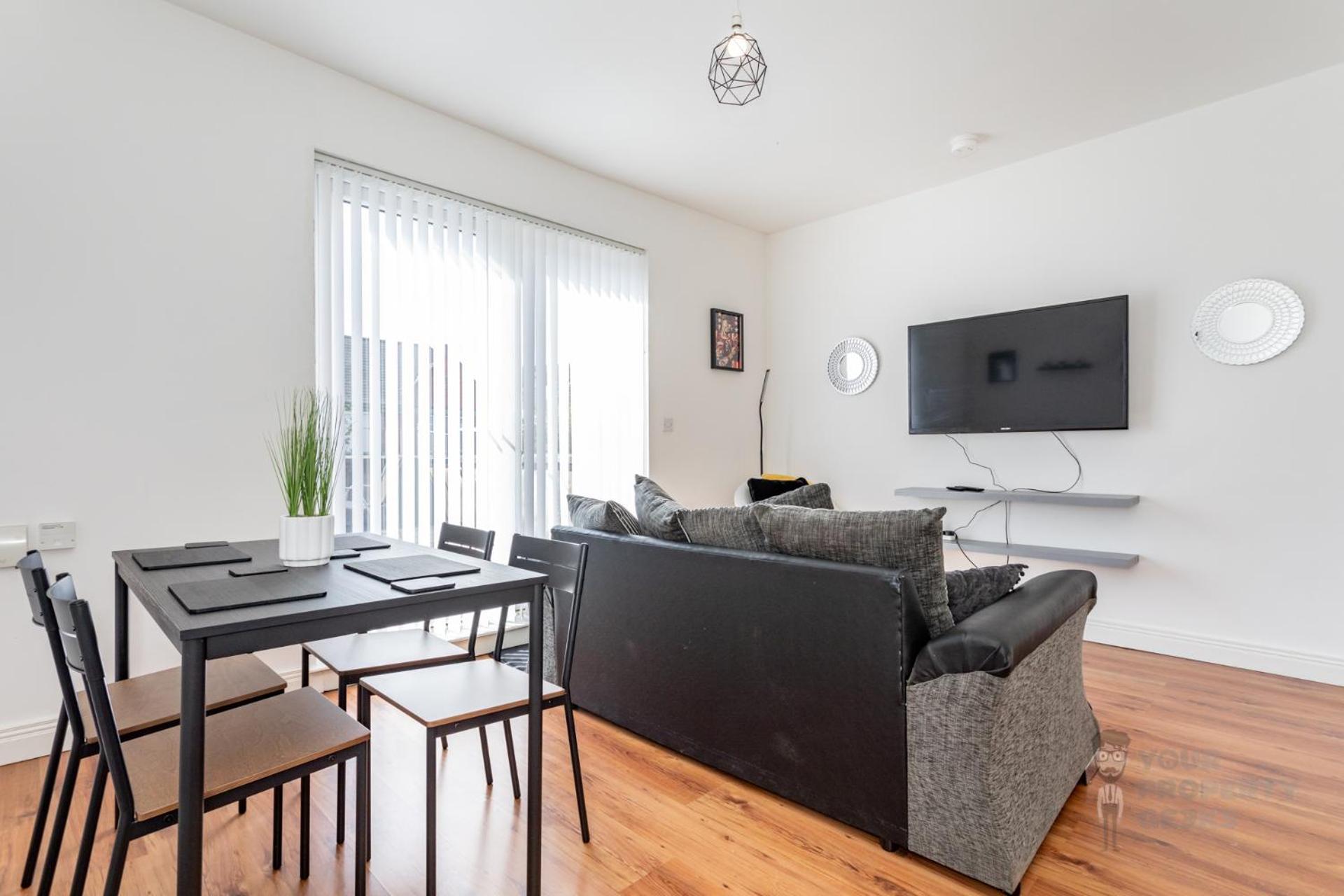 Attic Style 2 Bed Duplex Apartment With Rooftop Patio Белфаст Экстерьер фото